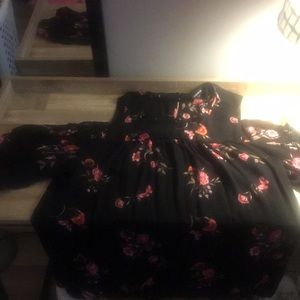 Nice floral blouse 💕